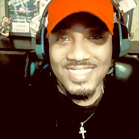 Meet your Posher, Christopher - Picture 1 of 8